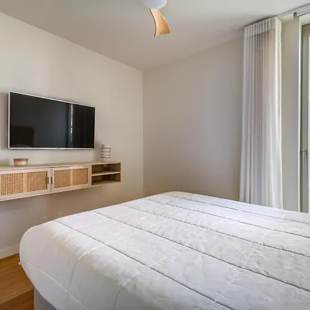 Cond Bayline - Faneca - Pool - Gym - - - By Bedzy Apartment *
