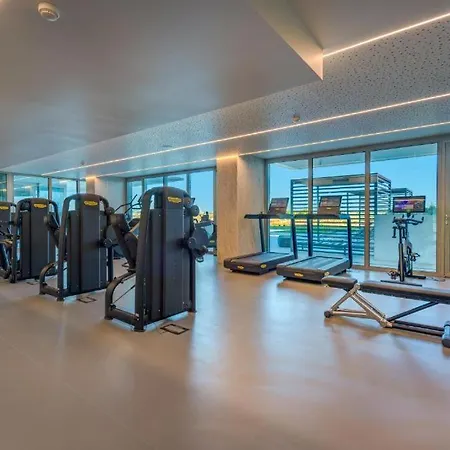 Cond Bayline - Faneca - Pool - Gym - - - By Bedzy Apartment *