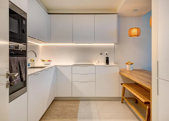 Cond Bayline - Faneca - Pool - Gym - - - By Bedzy