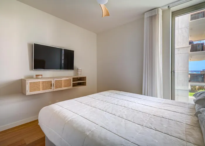 Cond Bayline - Faneca - Pool - Gym - - - By Bedzy Appartement *