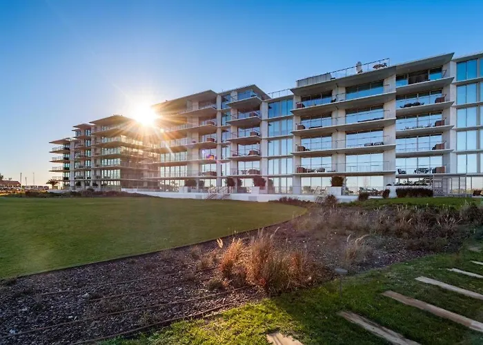 Cond Bayline - Faneca - Pool - Gym - - - By Bedzy Appartement